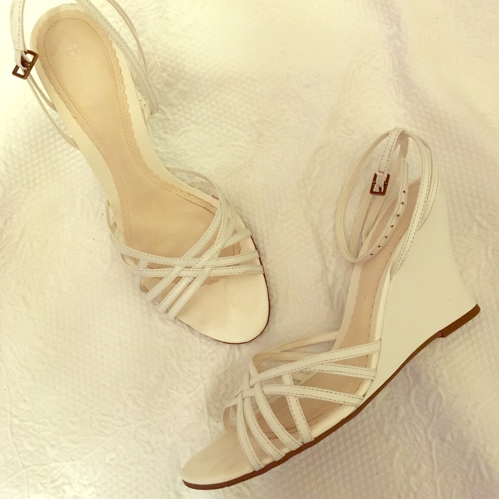 Naturalizer Strappy White Wedges Sandals